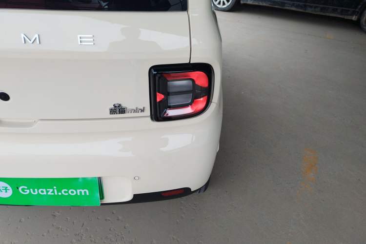 Used Geely Galaxy Panda 2025 210 km – Yuanqi Bear Right Rear Taillight