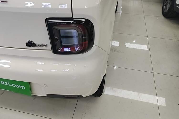 Used Geely Galaxy Panda 2025 210km Panda Kart Right Rear Taillight