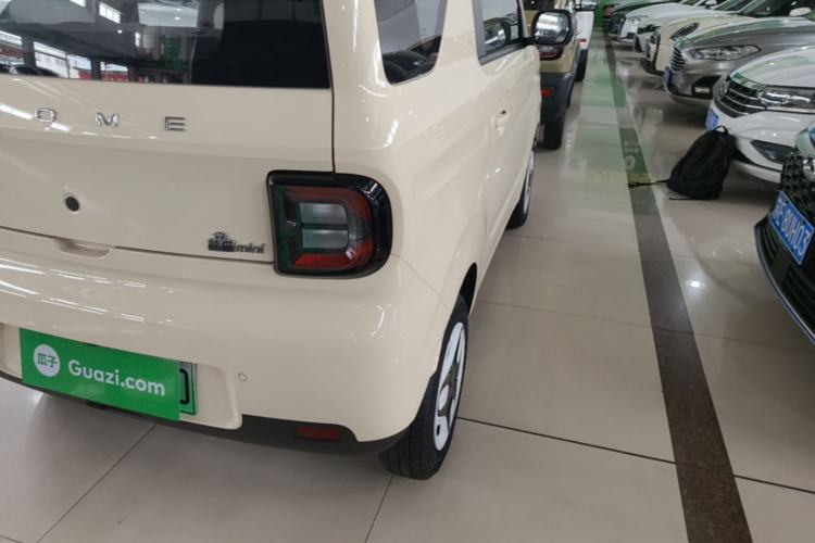Used Geely Galaxy Panda 2025 210 km – Yuanqi Bear Right Rear Taillight