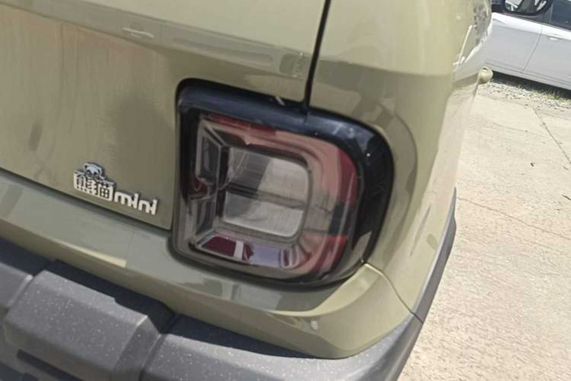 Used Geely Galaxy Panda 2025 210km Panda Kart Right Rear Taillight