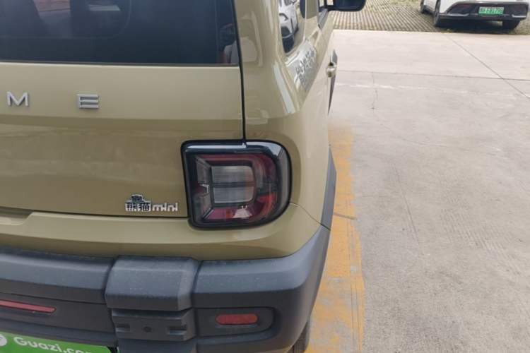 Used Geely Galaxy Panda 2025 210km Panda Rider Right Rear Taillight