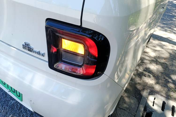 Used Geely Galaxy Panda 2025 210 km – Yuanqi Bear Right Rear Taillight