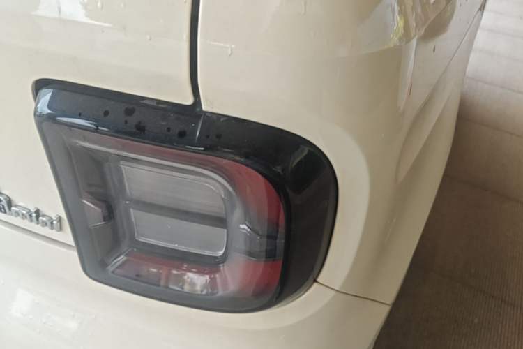 Used Geely Galaxy Panda 2025 210 km – Yuanqi Bear Right Rear Taillight