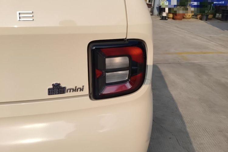 Used Geely Galaxy Panda 2025 210 km – Yuanqi Bear Right Rear Taillight