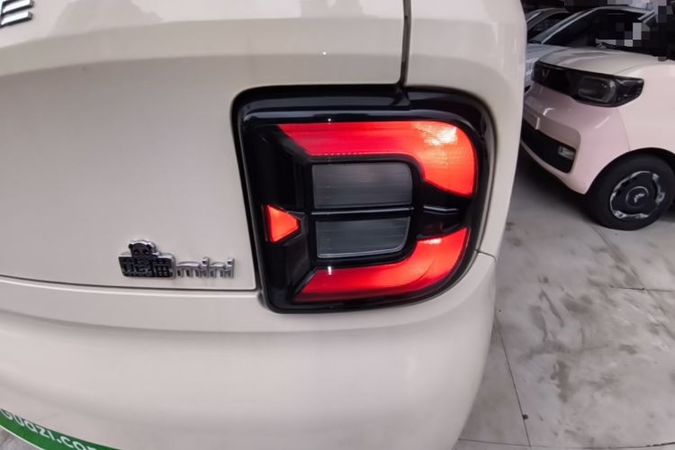 Used Geely Galaxy Panda 2025 210 km – Yuanqi Bear Right Rear Taillight