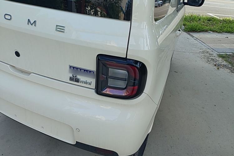 Used Geely Galaxy Panda 2025 210 km – Yuanqi Bear Right Rear Taillight