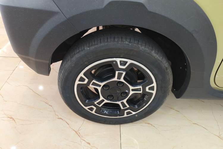 Used Geely Galaxy Panda 2025 210km Panda Rider Right Rear Wheel Hub