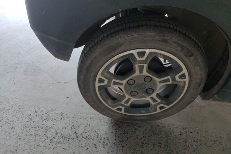 Used Geely Galaxy Panda 2025 210km Panda Rider Right Rear Wheel Hub