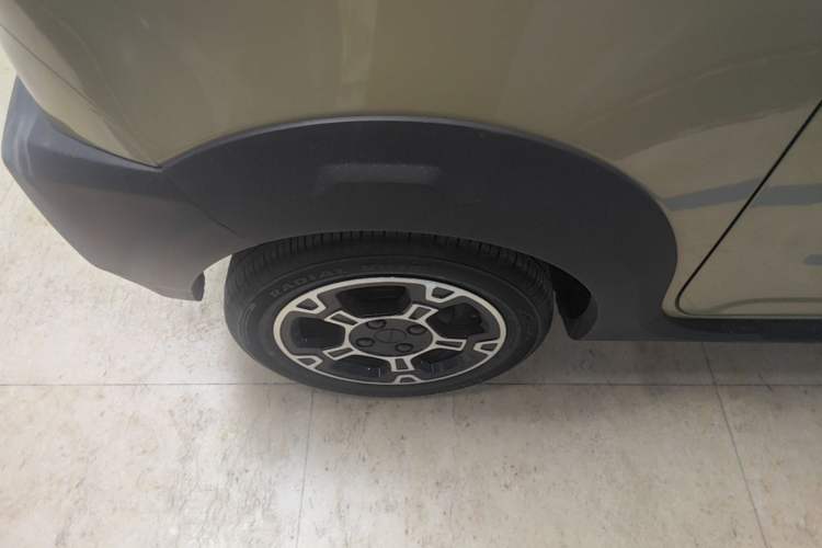 Used Geely Galaxy Panda 2025 210km Panda Rider Right Rear Wheel Hub