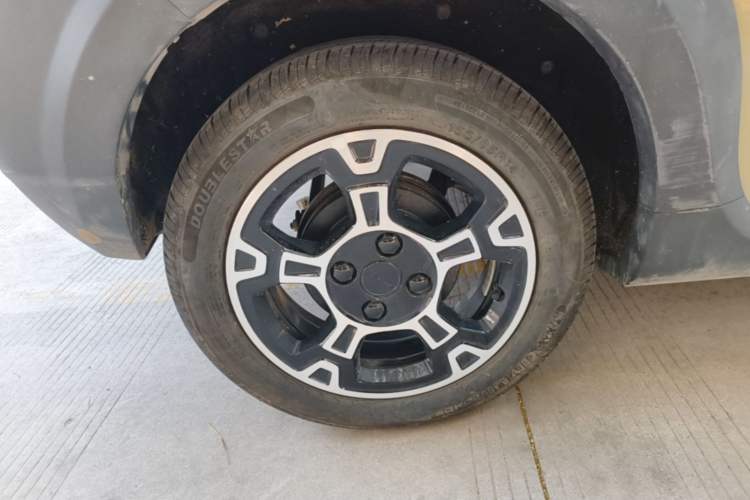 Used Geely Galaxy Panda 2025 210km Panda Rider Right Rear Wheel Hub