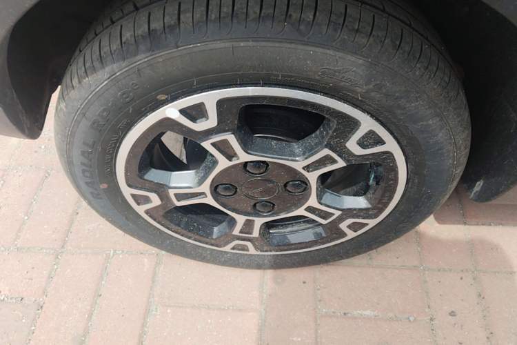 Used Geely Galaxy Panda 2025 210km Panda Rider Right Rear Wheel Hub