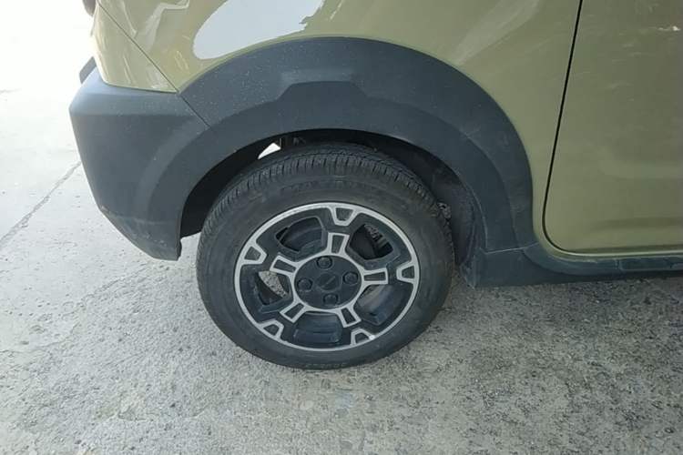 Used Geely Galaxy Panda 2025 210km Panda Rider Right Rear Wheel Hub