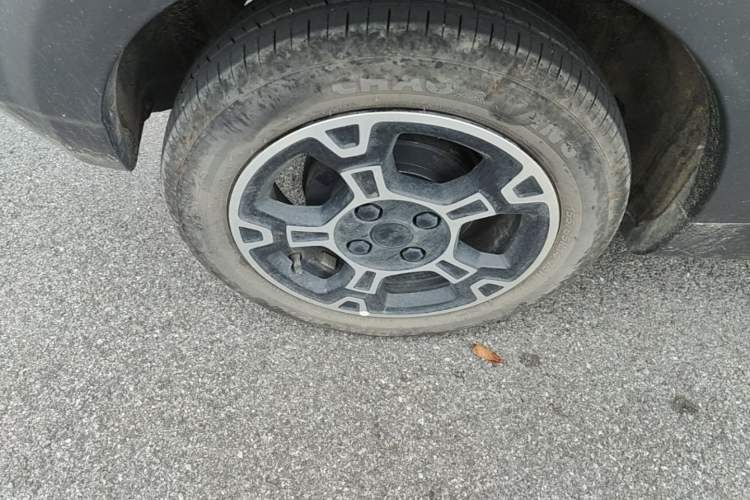 Used Geely Galaxy Panda 2025 210km Panda Rider Right Rear Wheel Hub