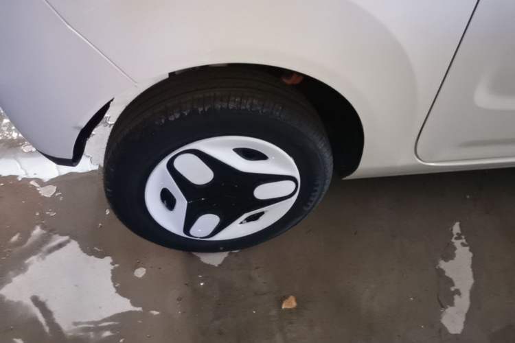Used Geely Galaxy Panda 2025 210 km – Yuanqi Bear Right Rear Wheel Hub