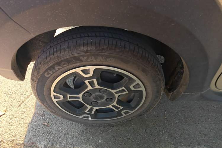 Used Geely Galaxy Panda 2025 210km Panda Rider Right Rear Wheel Hub