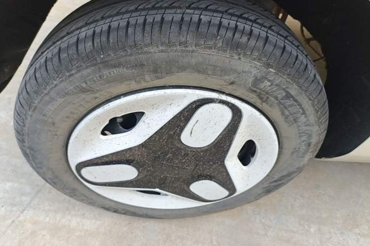 Used Geely Galaxy Panda 2025 210 km – Yuanqi Bear Right Rear Wheel Hub