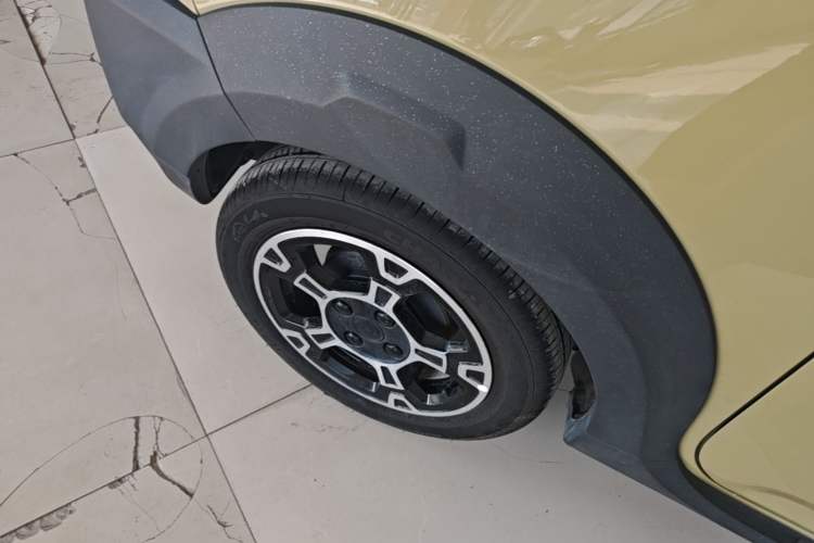Used Geely Galaxy Panda 2025 210km Panda Rider Right Rear Wheel Hub