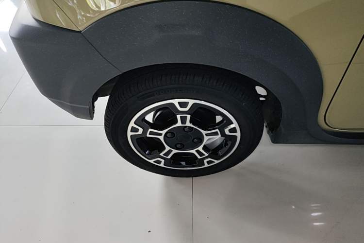 Used Geely Galaxy Panda 2025 210km Panda Rider Right Rear Wheel Hub