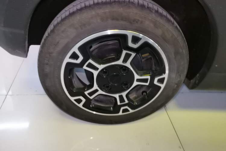 Used Geely Galaxy Panda 2025 210km Panda Rider Right Rear Wheel Hub