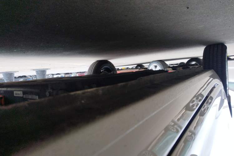 Used Geely Galaxy Panda 2025 210 km – Yuanqi Bear Right Side Sill