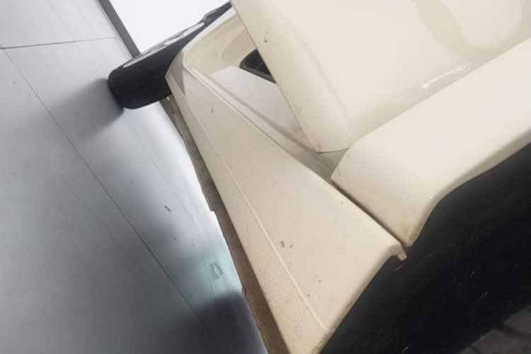 Used Geely Galaxy Panda 2025 210 km – Yuanqi Bear Right Side Sill