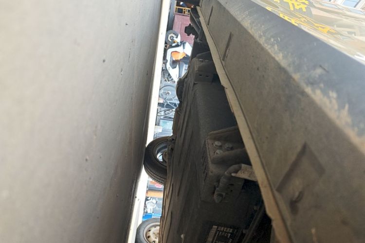 Used Geely Galaxy Panda 2025 210km Panda Rider Right Side Sill