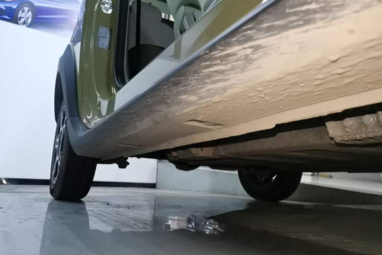 Used Geely Galaxy Panda 2025 210km Panda Rider Right Side Sill