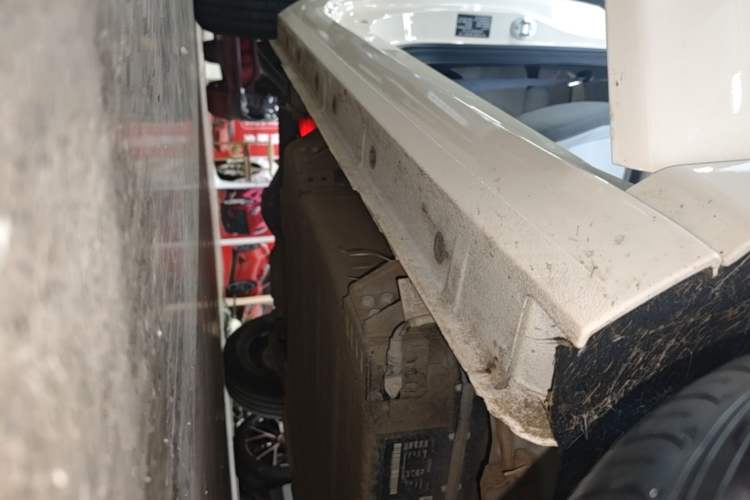 Used Geely Galaxy Panda 2025 210 km – Yuanqi Bear Right Side Sill