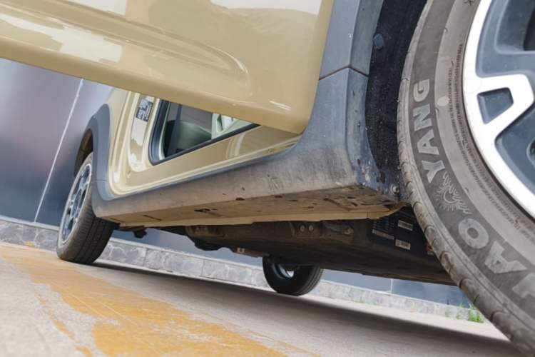 Used Geely Galaxy Panda 2025 210km Panda Rider Right Side Sill