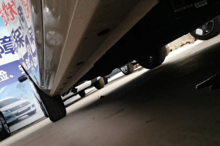 Used Geely Galaxy Panda 2025 210 km – Yuanqi Bear Right Side Sill