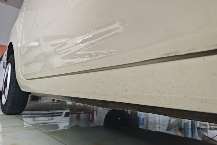 Used Geely Galaxy Panda 2025 210 km – Yuanqi Bear Right Side Sill