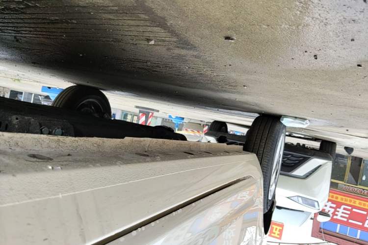 Used Geely Galaxy Panda 2025 210 km – Yuanqi Bear Right Side Sill