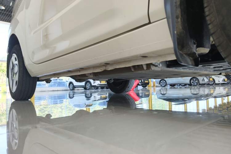 Used Geely Galaxy Panda 2025 210 km – Yuanqi Bear Right Side Sill
