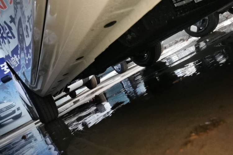 Used Geely Galaxy Panda 2025 210 km – Yuanqi Bear Right Side Sill