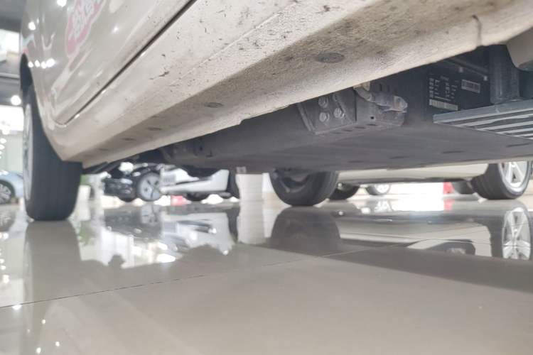 Used Geely Galaxy Panda 2025 210 km – Yuanqi Bear Right Side Sill