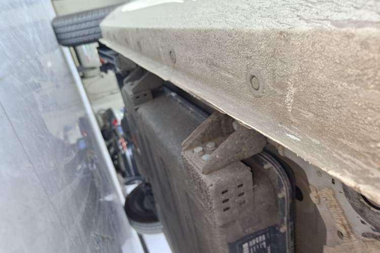Used Geely Galaxy Panda 2025 210 km – Yuanqi Bear Right Side Sill