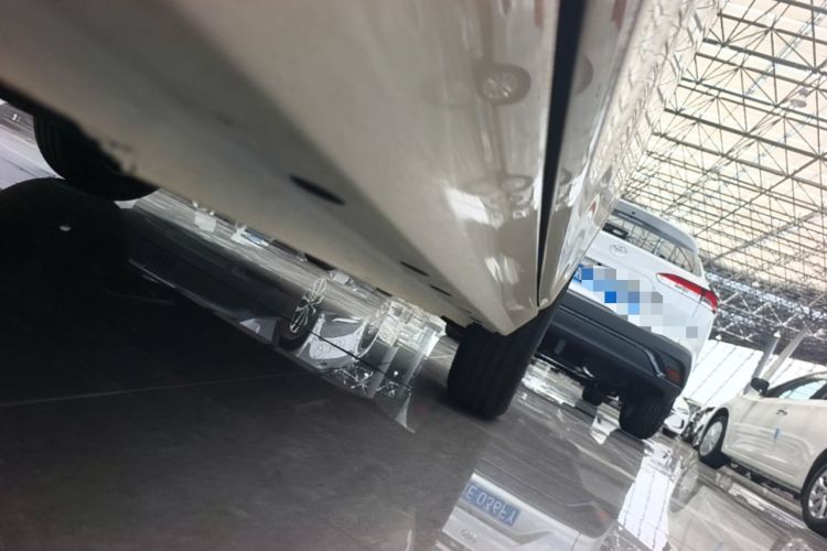 Used Geely Galaxy Panda 2025 210 km – Yuanqi Bear Right Side Sill
