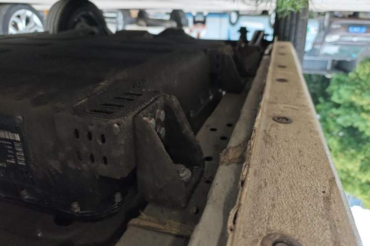 Used Geely Galaxy Panda 2025 210 km – Yuanqi Bear Right Side Sill