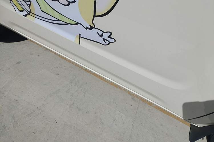 Used Geely Galaxy Panda 2025 210 km – Yuanqi Bear Right Side Sill