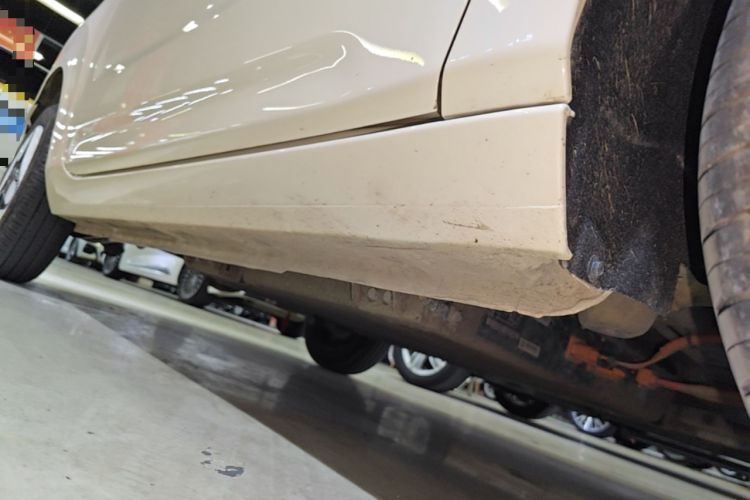 Used Geely Galaxy Panda 2025 210 km – Yuanqi Bear Right Side Sill