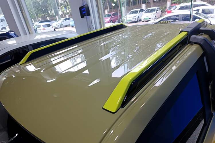 Used Geely Galaxy Panda 2025 210km Panda Rider Roof