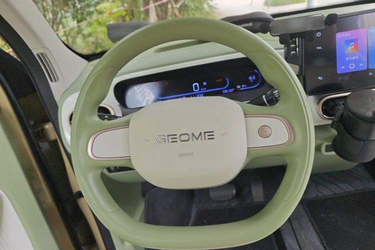 Used Geely Galaxy Panda 2025 210km Panda Rider Steering Wheel