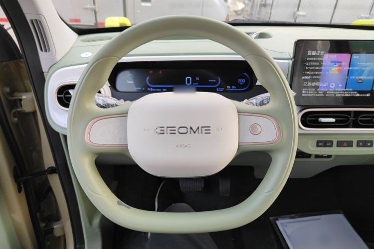 Used Geely Galaxy Panda 2025 210km Panda Rider Steering Wheel