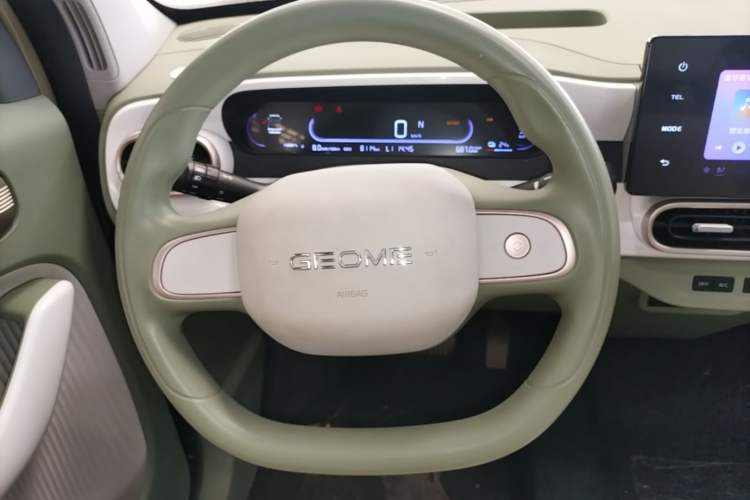 Used Geely Galaxy Panda 2025 210km Panda Rider Steering Wheel
