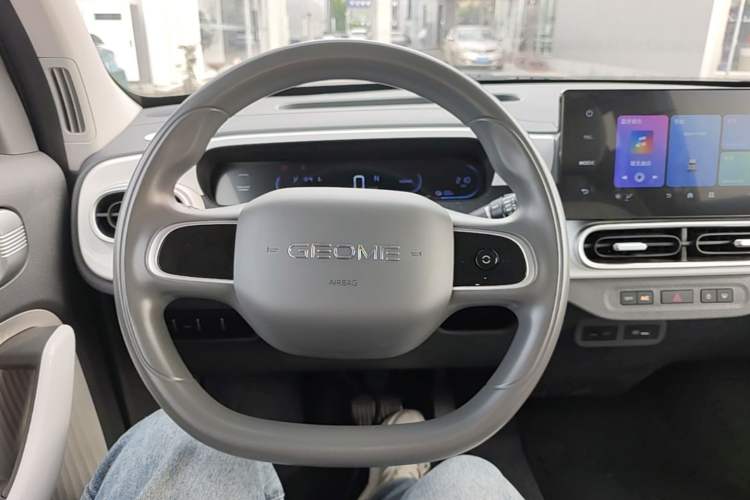 Used Geely Galaxy Panda 2025 210 km – Yuanqi Bear Steering Wheel