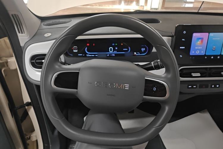 Used Geely Galaxy Panda 2025 210 km – Yuanqi Bear Steering Wheel