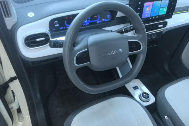 Used Geely Galaxy Panda 2025 210 km – Yuanqi Bear Steering Wheel