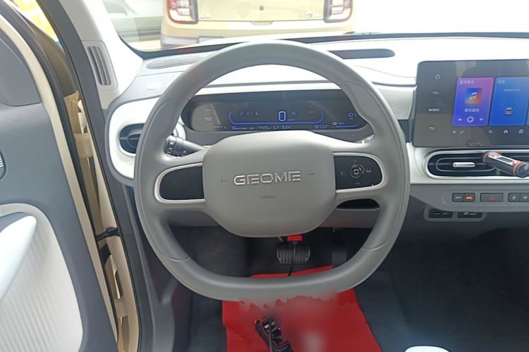 Used Geely Galaxy Panda 2025 210 km – Yuanqi Bear Steering Wheel