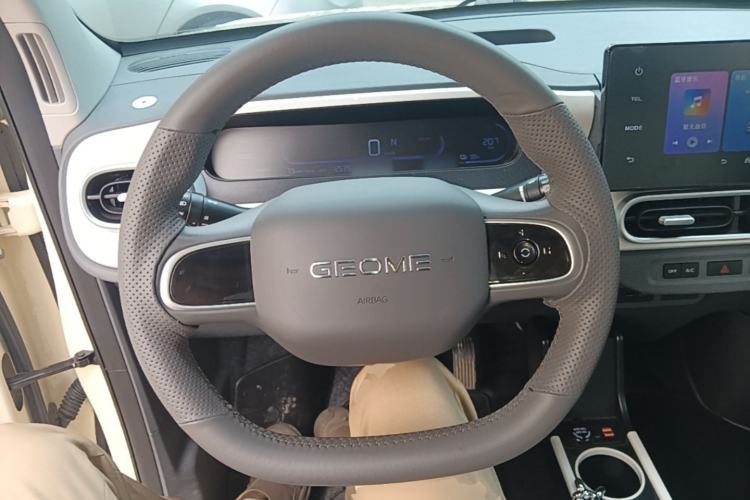 Used Geely Galaxy Panda 2025 210 km – Yuanqi Bear Steering Wheel