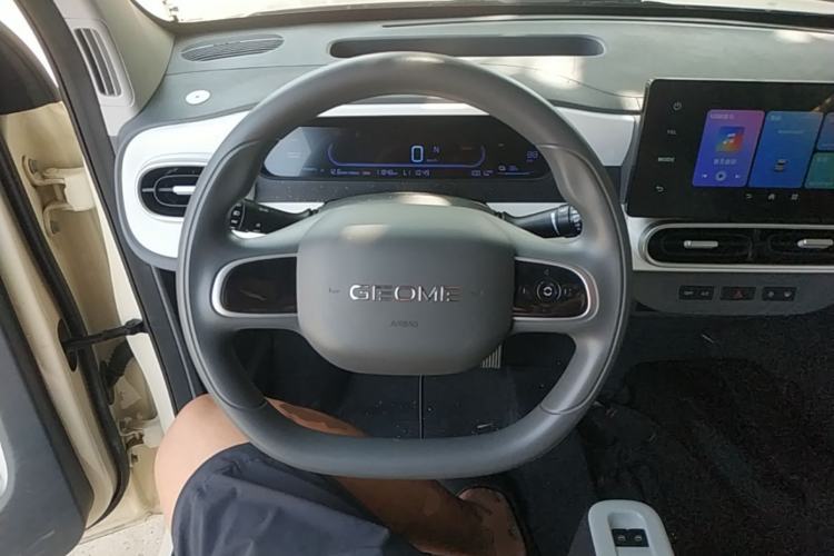 Used Geely Galaxy Panda 2025 210 km – Yuanqi Bear Steering Wheel